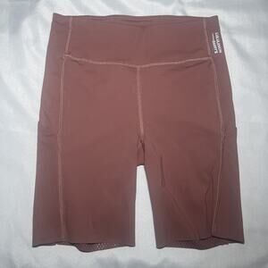 Lululemon x Barrys Shorts Size 8 Womens Stronger As One High Rise Biker Red Dust